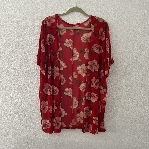 Women’s Red Floral Sheer Short Sleeve Cover Up - Picture 5 of 6